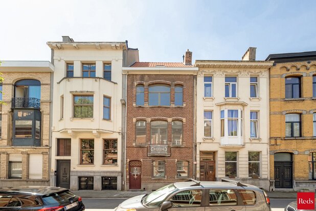 Karaktervol herenhuis met stadstuin en dakterras