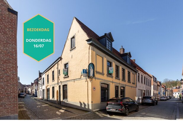 Prachtig gerestaureerde hoekwoning met grote garage bij 't Zand