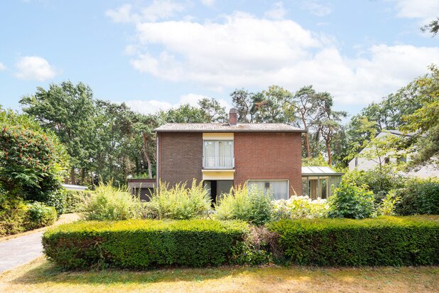Ruime villawoning op riant groen perceel in Bonheiden