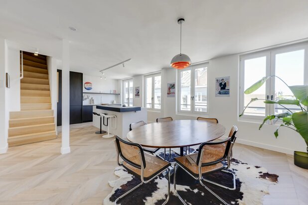 Duplex penthouse with large terrace in prime location!