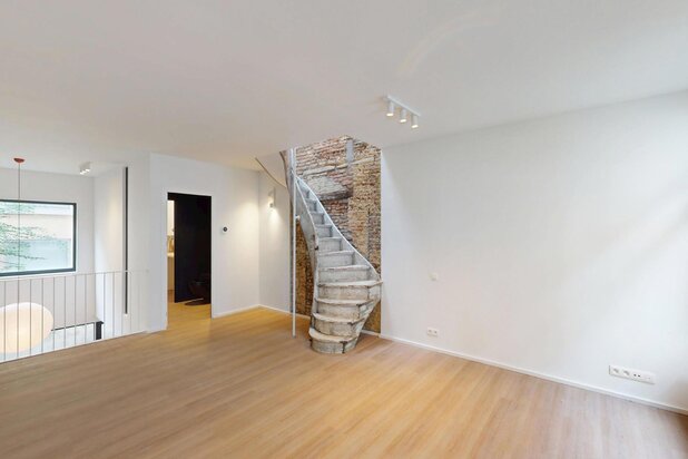 ANTWERPEN CENTRUM - gerenoveerde woning