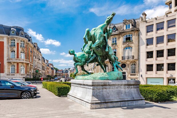 Un hôtel particulier dans le Square du Bois