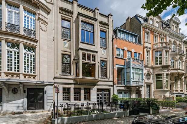Une maison Art-Nouveau d'exception au coeur du quartier Molière