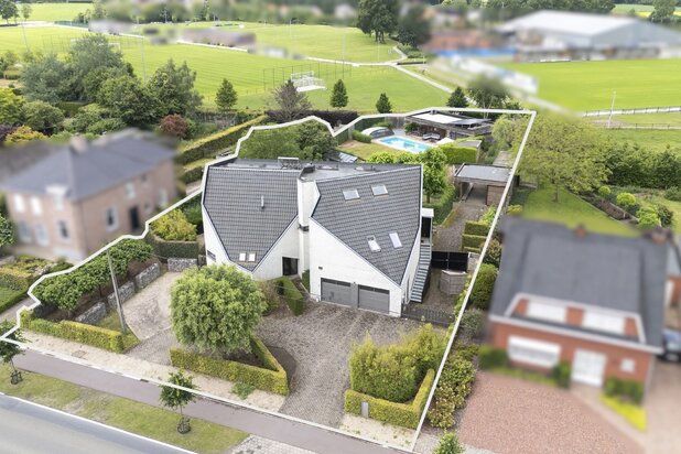 Architectenvilla - industrieel ontwerp, 5 à 6 slpk., 2.228m²