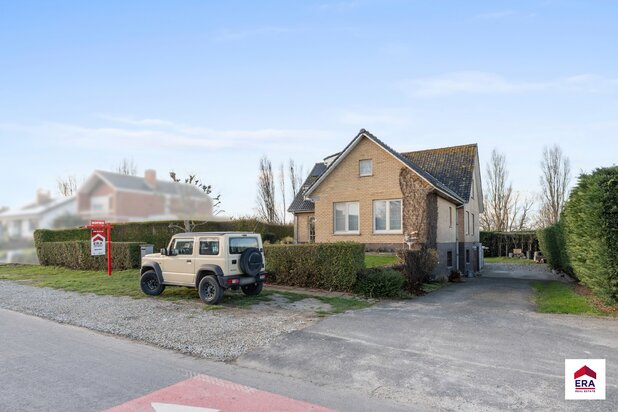 Gerenoveerde villa op topligging in Lombardsijde