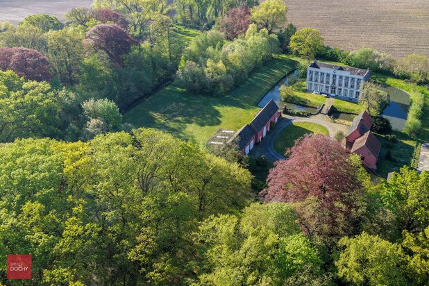 Omwald kasteeldomein op ca. 4,4ha