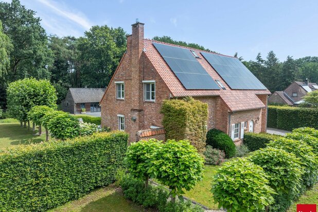 Landelijke villa met zwembad en poolhouse in alle privacy