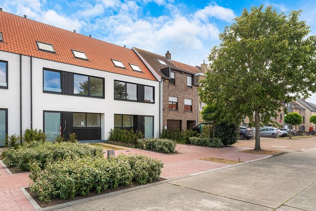 Instapklare nieuwbouwwoning te koop nabij park en zeedijk