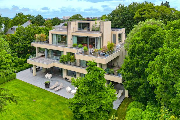 Observatoire – Stunning Corbiau triplex – 568 m²