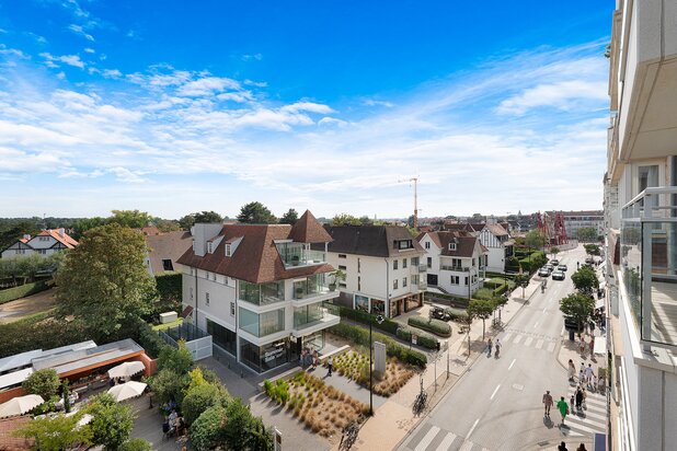 Instapklaar zuidgericht appartement met open zichten over het Zoute.