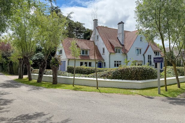 Karaktervolle villa met uitzonderlijk potentieel -TOPLOCATIE