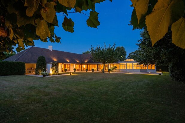 Magnifique villa entourée de verdure avec espace bien-être privatif
