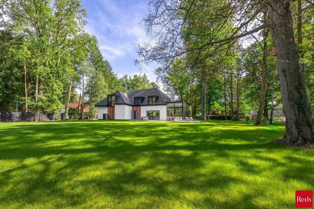 Luxe gerenoveerde villa (EPC A) op riant hoekperceel