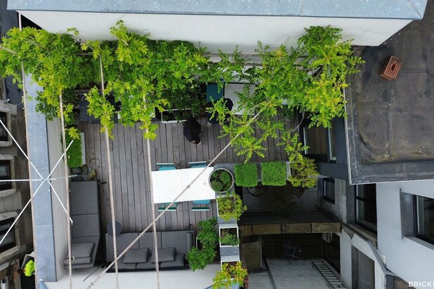 Woning aan Vrijdagsmarkt met dakterras en parking