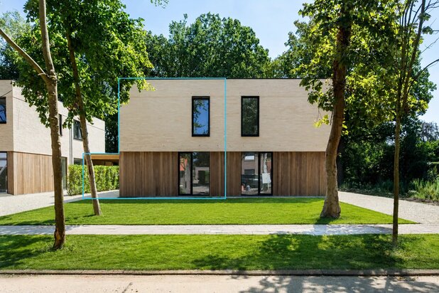 Stylish new-build home with south-facing garden in Brasschaat
