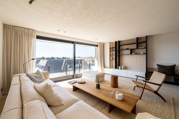 Luxuriously finished flat in the Zoute