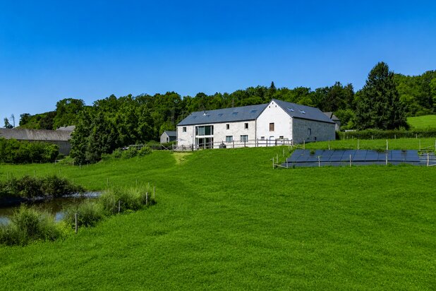 Between authenticity - Exceptional property