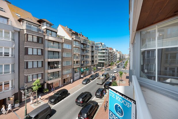Spacieux appartement de 182 m² avec une façade de 11 m² à Dumortierlaan.