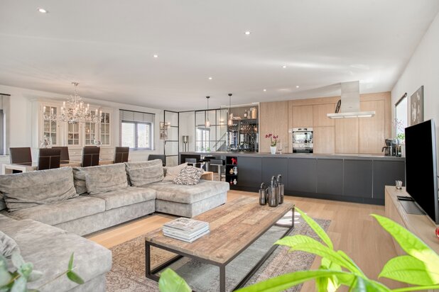 WAUW ! Parel van een loft met uitstraling, ruimte en energiezuinig comfort te Ieper