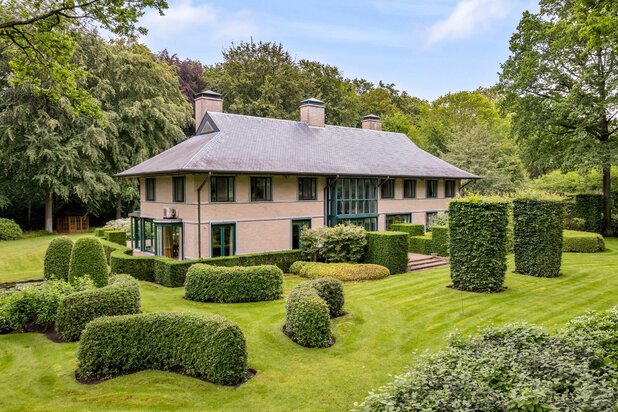 Exclusieve villa met parktuin in Vriesdonk, op ca. 6.411 m²
