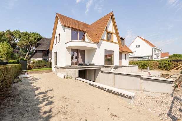 new built villa