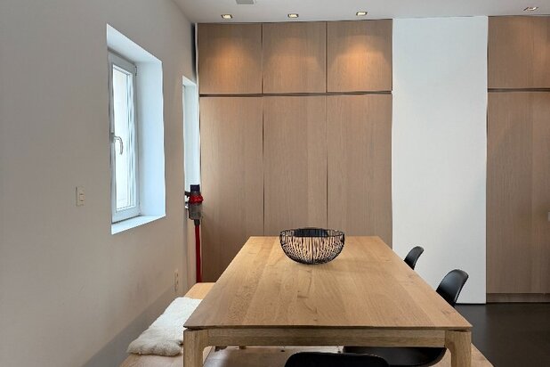 Exclusief gemeubeld duplexappartement met uniek zicht op de Graslei en Korenlei