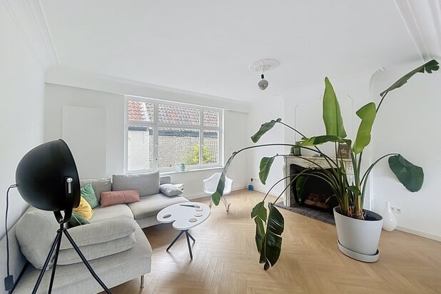 Karaktervolle rijwoning met zicht op de Gentse torens, op wandelafstand van het centrum