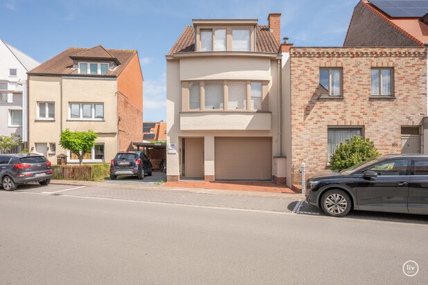 Ruime verzorgde bel-étage woning in het hartje van Oud-Knokke