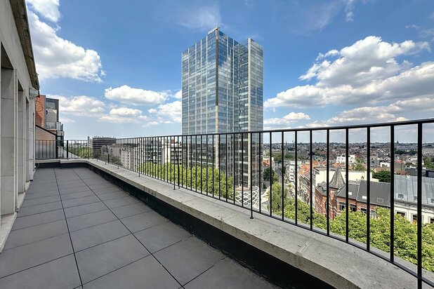 Louise: Prestigieus 3 slaapkamer appartement met terras
