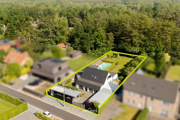 Ruime villa met, zwembad, poolhouse en zuidgerichte tuin op een perceel van 1.540 m²