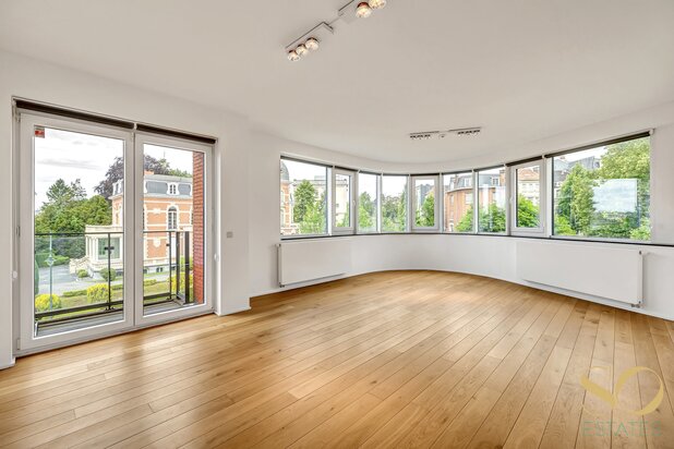 Penthouse with 3 bedrooms and 3 bathrooms + terrace - EPC C!
