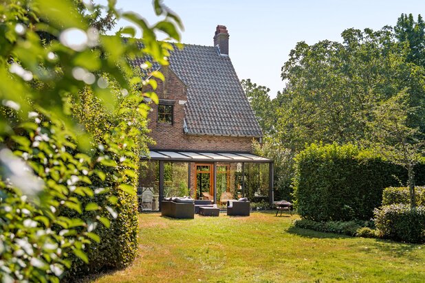 Charmante woning op uitzonderlijk perceel van maar liefst 6.061 m²