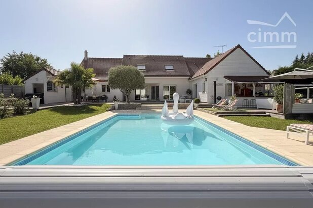 Maison à vendre à Blois – 6 pièces – 4 chambres – 200 m²