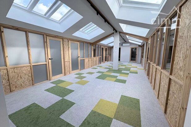 Bureaux à louer à Feurs – 176 m² – dernier étage