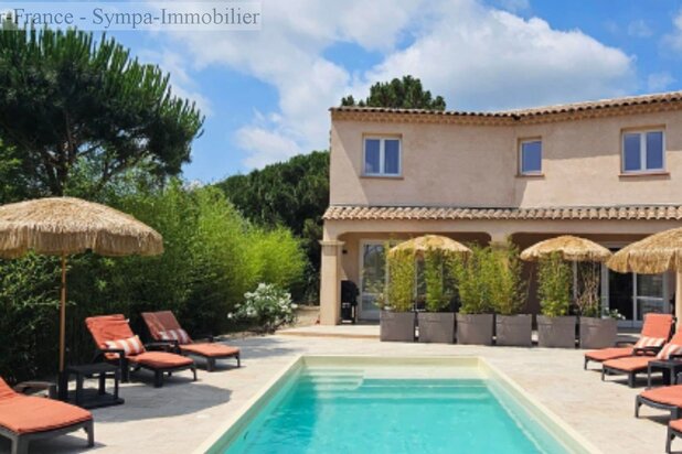 Maison à vendre à LE PLAN DE LA TOUR – 10 chambres – 2 300 m² terrain
