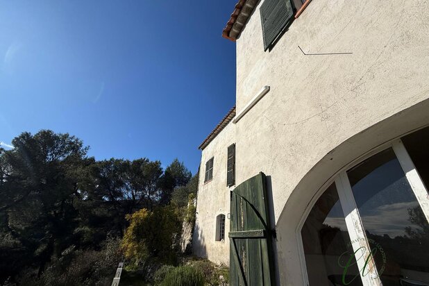 Falicon   Maison individuelle avec vue dégagée - fort potent