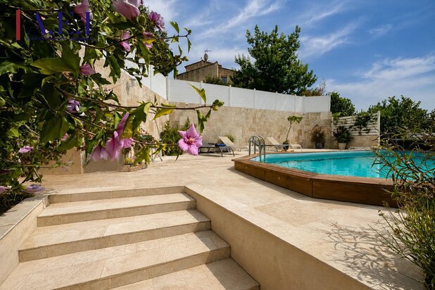 La Seyne sur mer - villa individuelle 5 pièces sur 1080m2 de