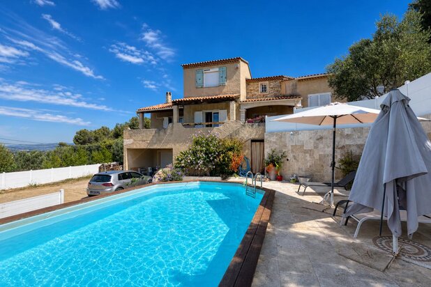 La Seyne sur mer - villa individuelle 5 pièces sur 1080m2 de