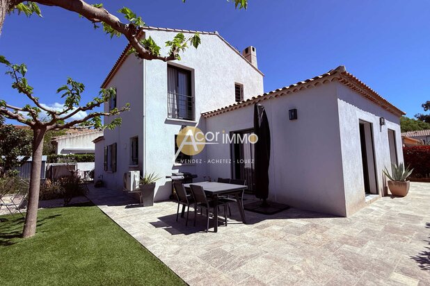 Villa contemporaine T4 de 115m2 entièrement rénovée, à deux