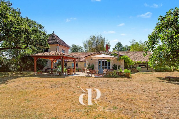 Une maison de caractère dans un hameau paisible