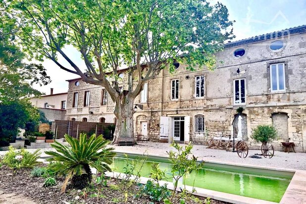 Maison à vendre à Arles – 8 pièces – 300 m²