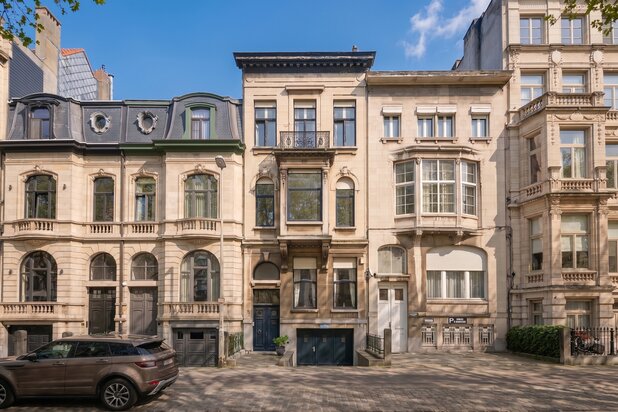 Maison de maître de caractère avec grand jardin !