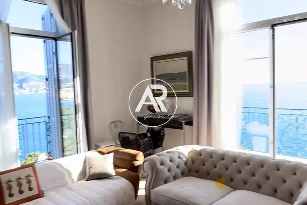 Appartement d'exception avec vue mer imprenable