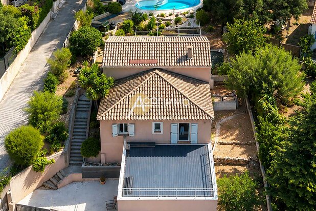 Les 4 chemins des Routes - VILLA T4 sur terrain de 772m2