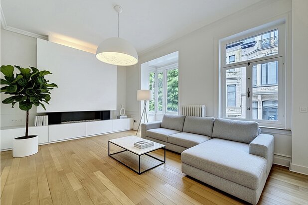 De Crayer: a splendid, renovated 5-bedroom mansion