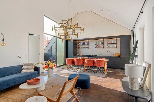 Uniek herenhuis appartement in de prestigieuze residentie Leiekouter