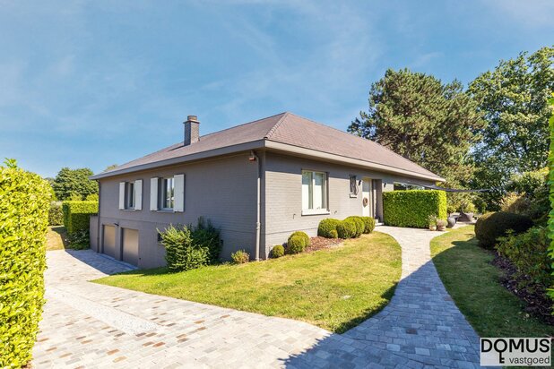 Spacieuse villa de plain-pied dans un quartier résidentiel de villas