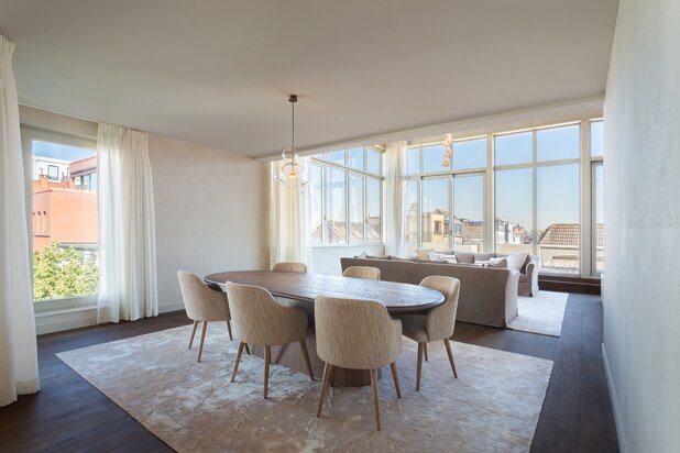 luxurious penthouse of approx. 285 m² with 105 m² terrace