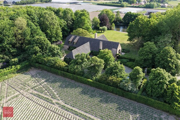 Ruim landhuis in prachtig domein van ca. 2ha