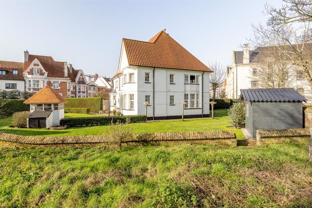 Villa à rénover à vendre à Knokke près du Royal Zoute Golf